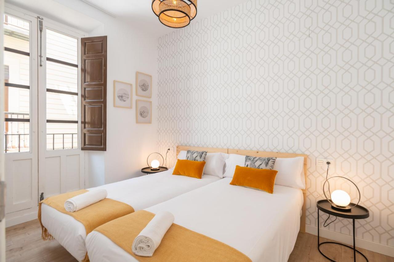 Apartamentos Luna Suites Palacio Dorita Granada Bagian luar foto