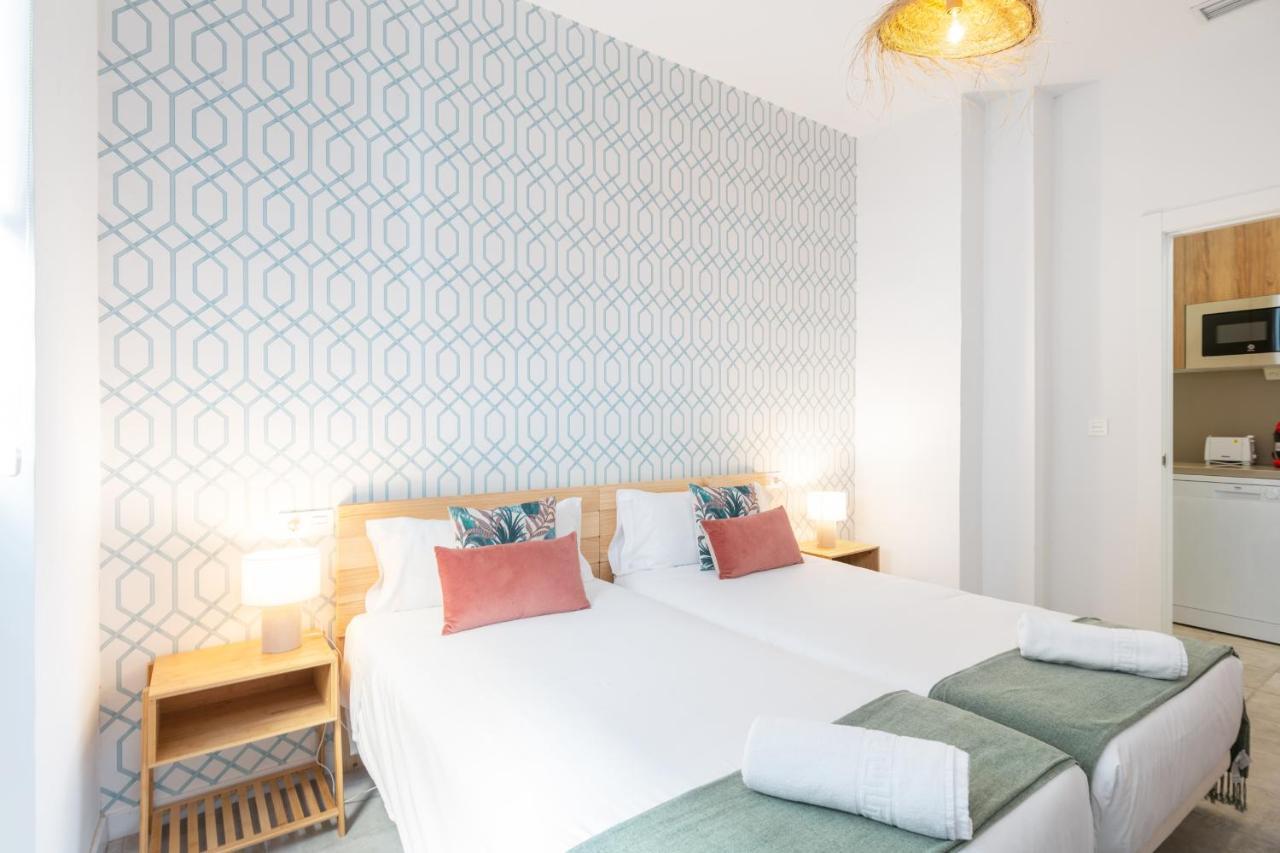 Apartamentos Luna Suites Palacio Dorita Granada Bagian luar foto