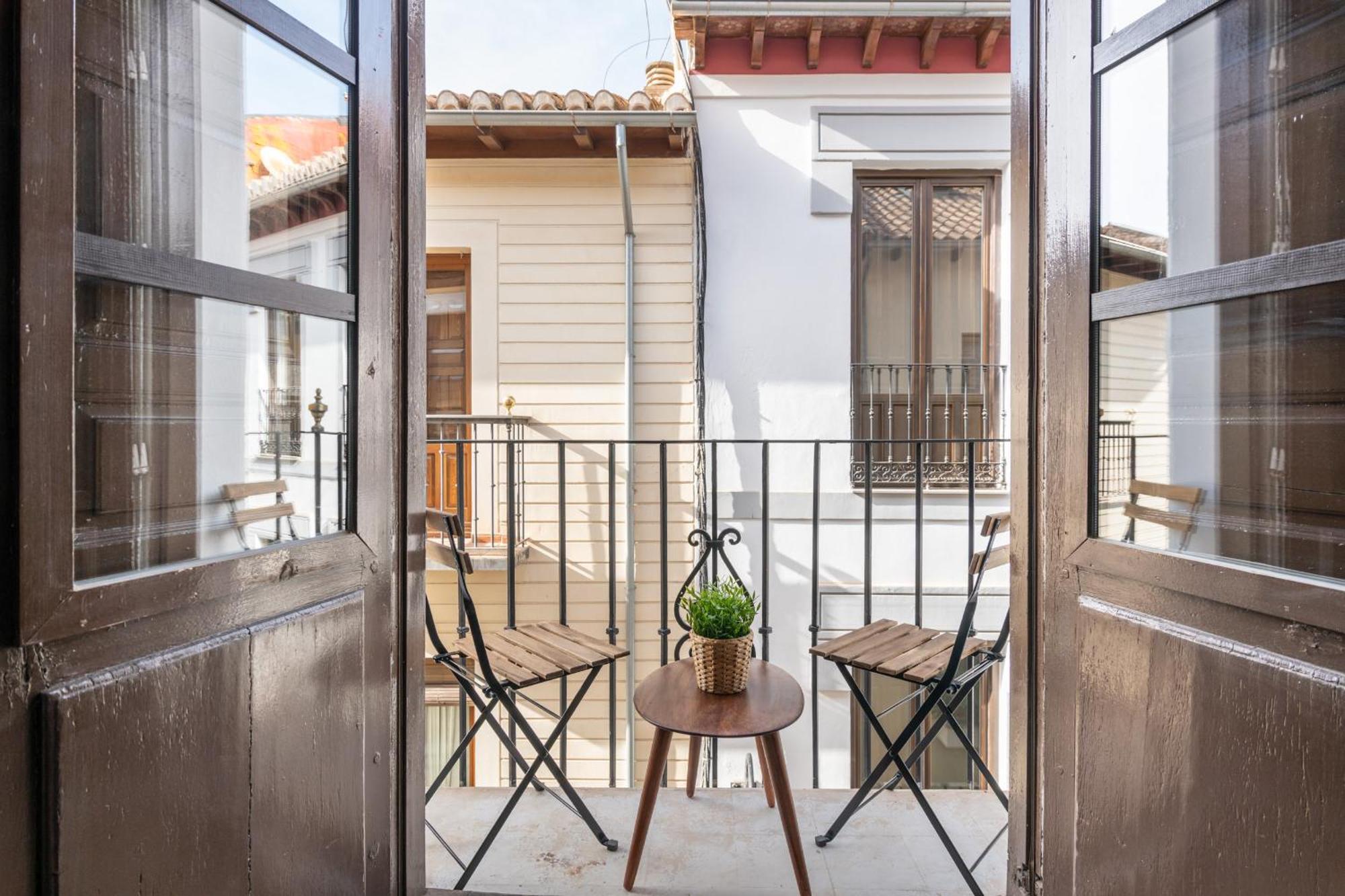 Apartamentos Luna Suites Palacio Dorita Granada Bagian luar foto